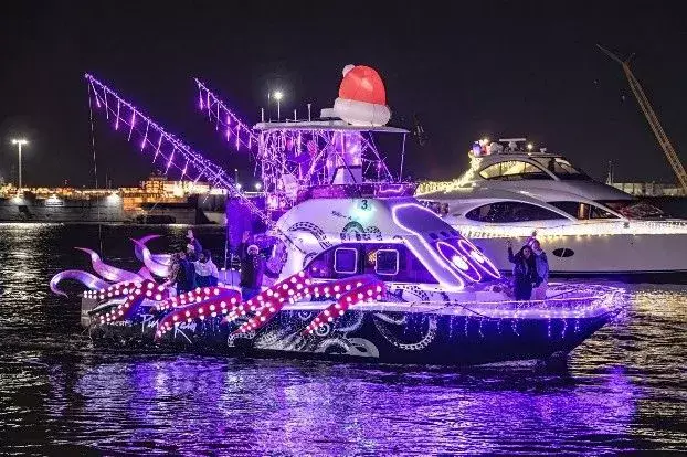 Desfile de barcos iluminados navideños de Tampa Sábado, 20 de diciembre, 6:15 p.m.